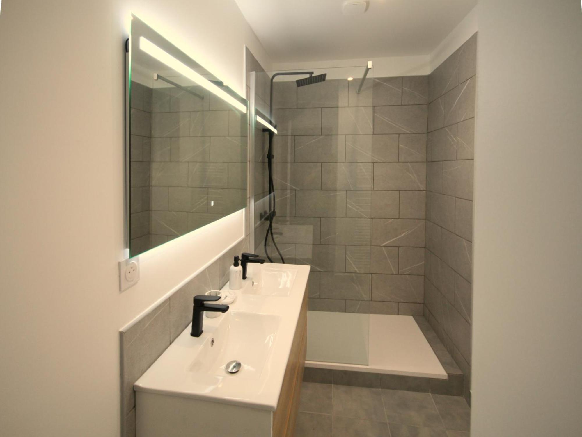 אקס-לה-טרמה Les Appartements De Clelia מראה חיצוני תמונה
